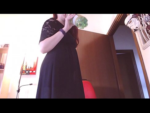 ❤️ Ein unterwürfiger Sklave, der schmutzige und üppige Höschen liebt, wird gezwungen zu masturbieren, nachdem er dieses Video gesehen hat! ❌ Super sex bei uns ❌️