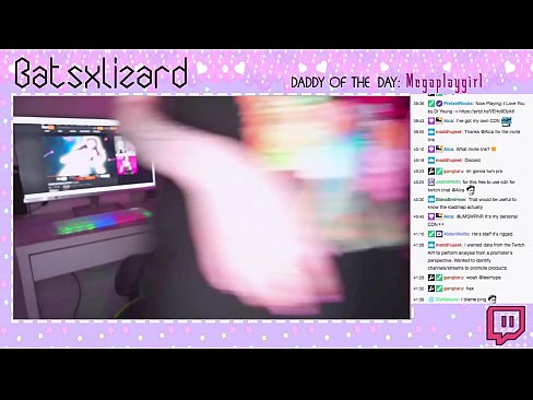 ❤️ GAMER VERGISST, DEN STREAM ABZUSCHALTEN UND SPRITZT LIVE AUF SENDUNG ❌ Super sex bei uns ❌️
