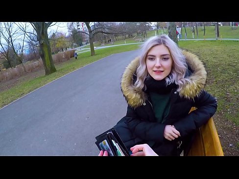 ❤️ Schluckt das heiße Sperma eines Fremden für Geld - Blowjob im Park von Eva Elfie ❌ Super sex bei uns ❌️